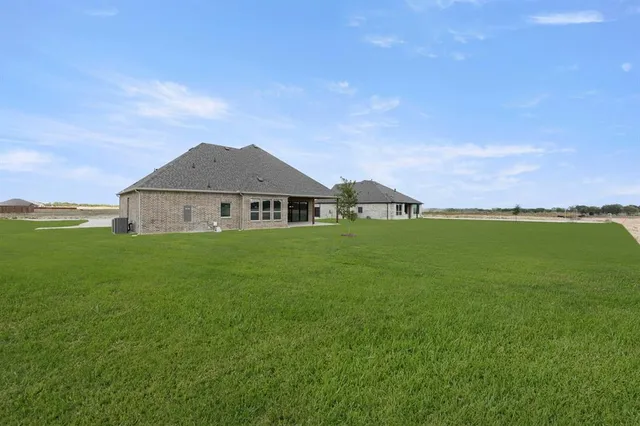 $749,900 | 132 Evanston Court, Rhome, TX 76078