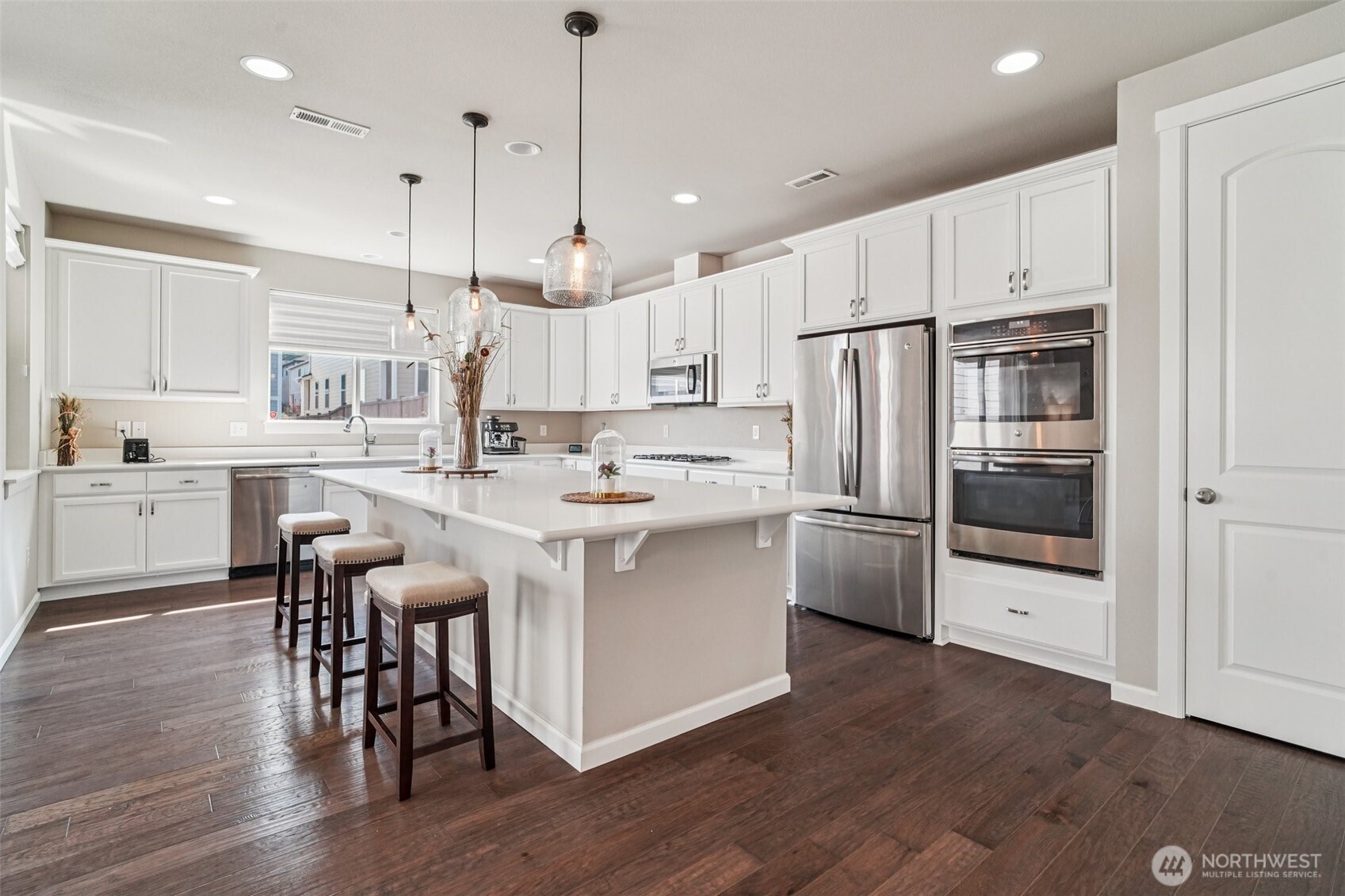 314 181st Street Southeast Bothell, WA 98012 - Photo 9 of 30