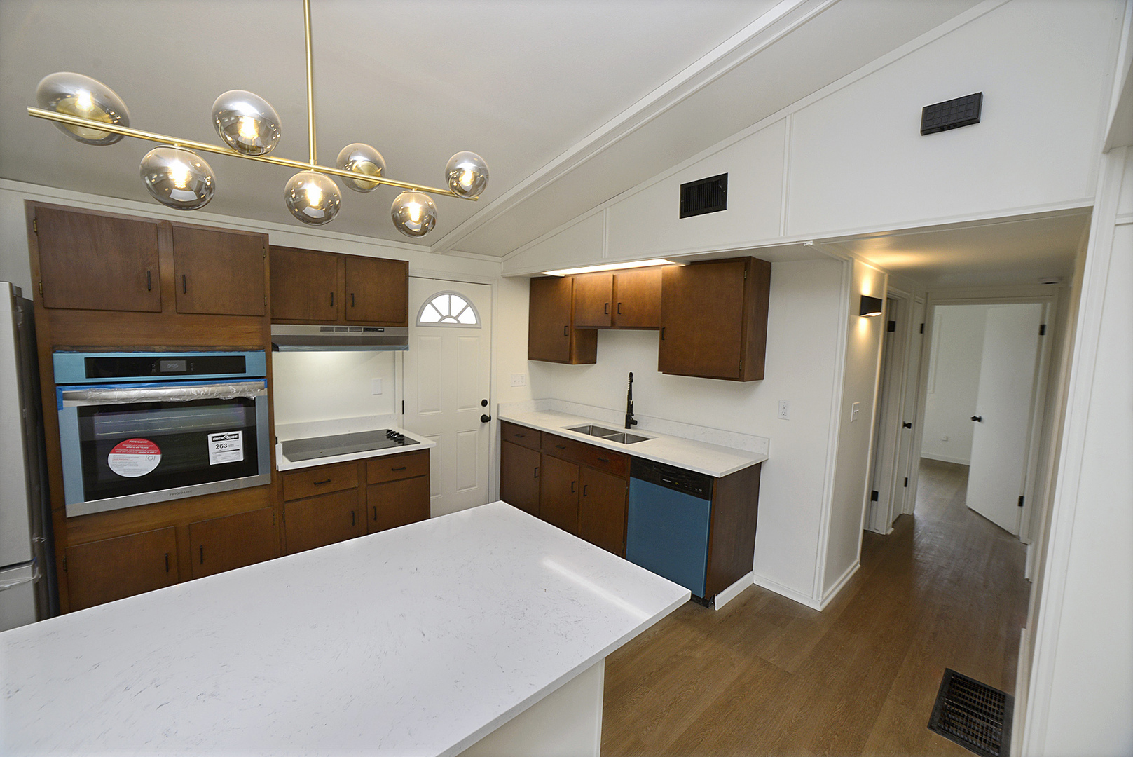 12 Airport Road Ottawa, IL 61350 - Photo 8 of 20 Gallery Image 8