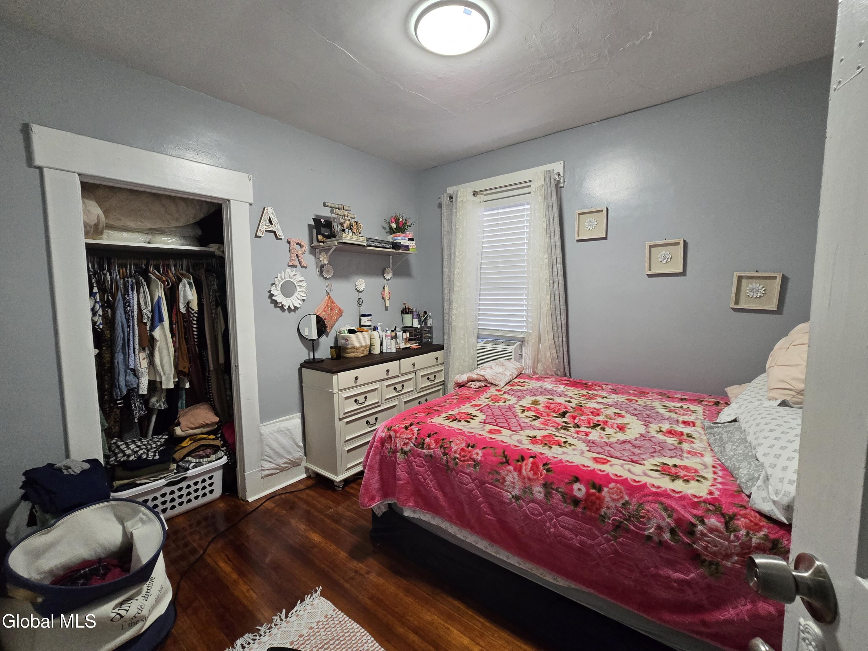 231 Division Street Schenectady, NY 12304 - Photo 7 of 9 231 Division - BR 1