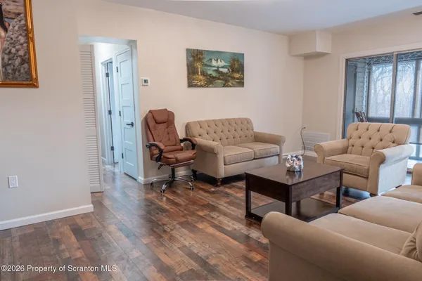 $179,400 | 1210 Summit Pointe, Scranton, PA 18508