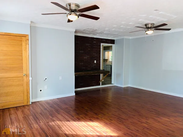 $2,450 | 30 Standing Rock Road, Senoia, GA 30276