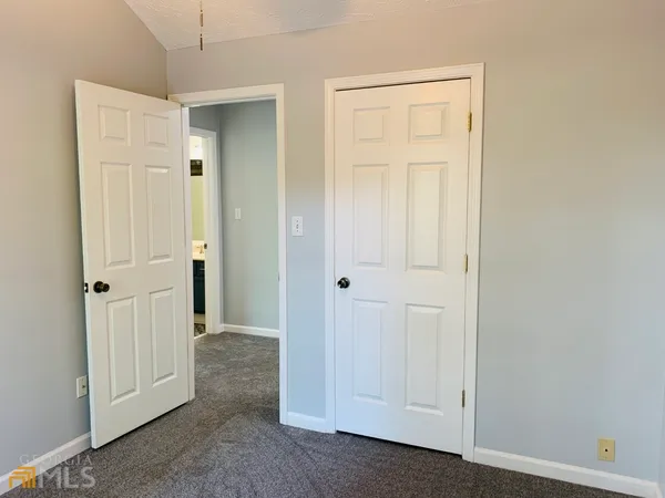 $2,450 | 30 Standing Rock Road, Senoia, GA 30276
