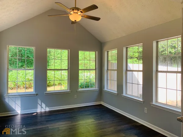 $2,450 | 30 Standing Rock Road, Senoia, GA 30276