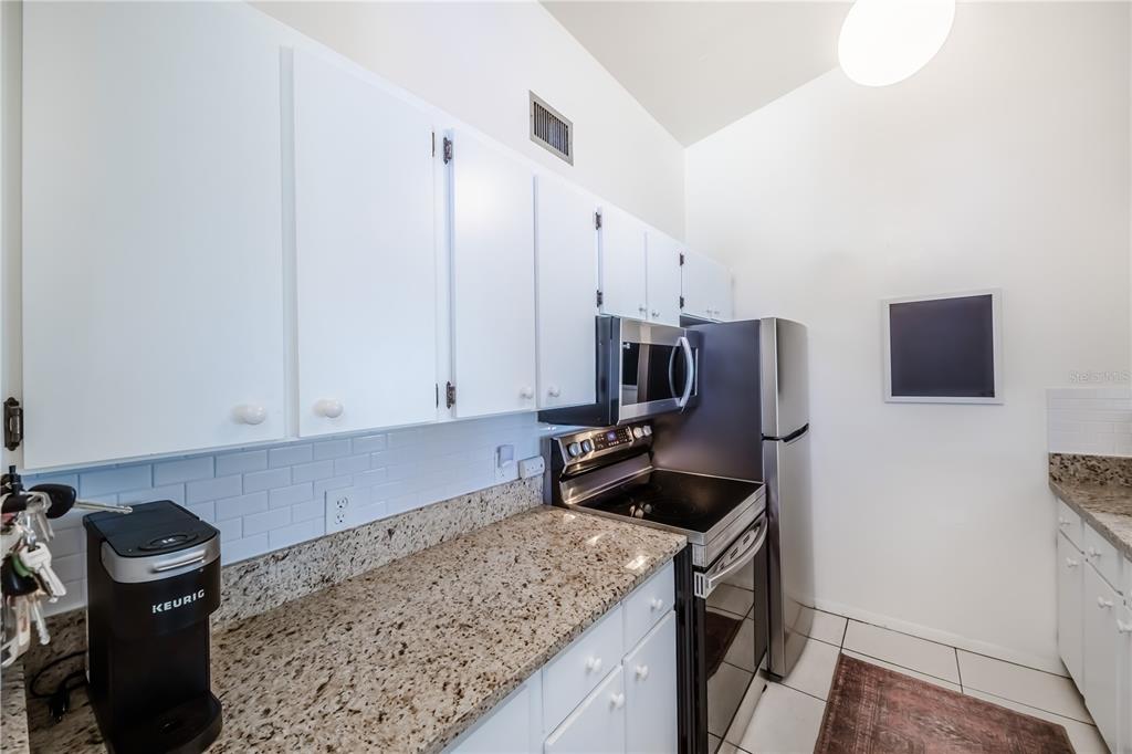 722 White Pine Tree Road, Unit 82 Venice, FL 34285 - Photo 9 of 30