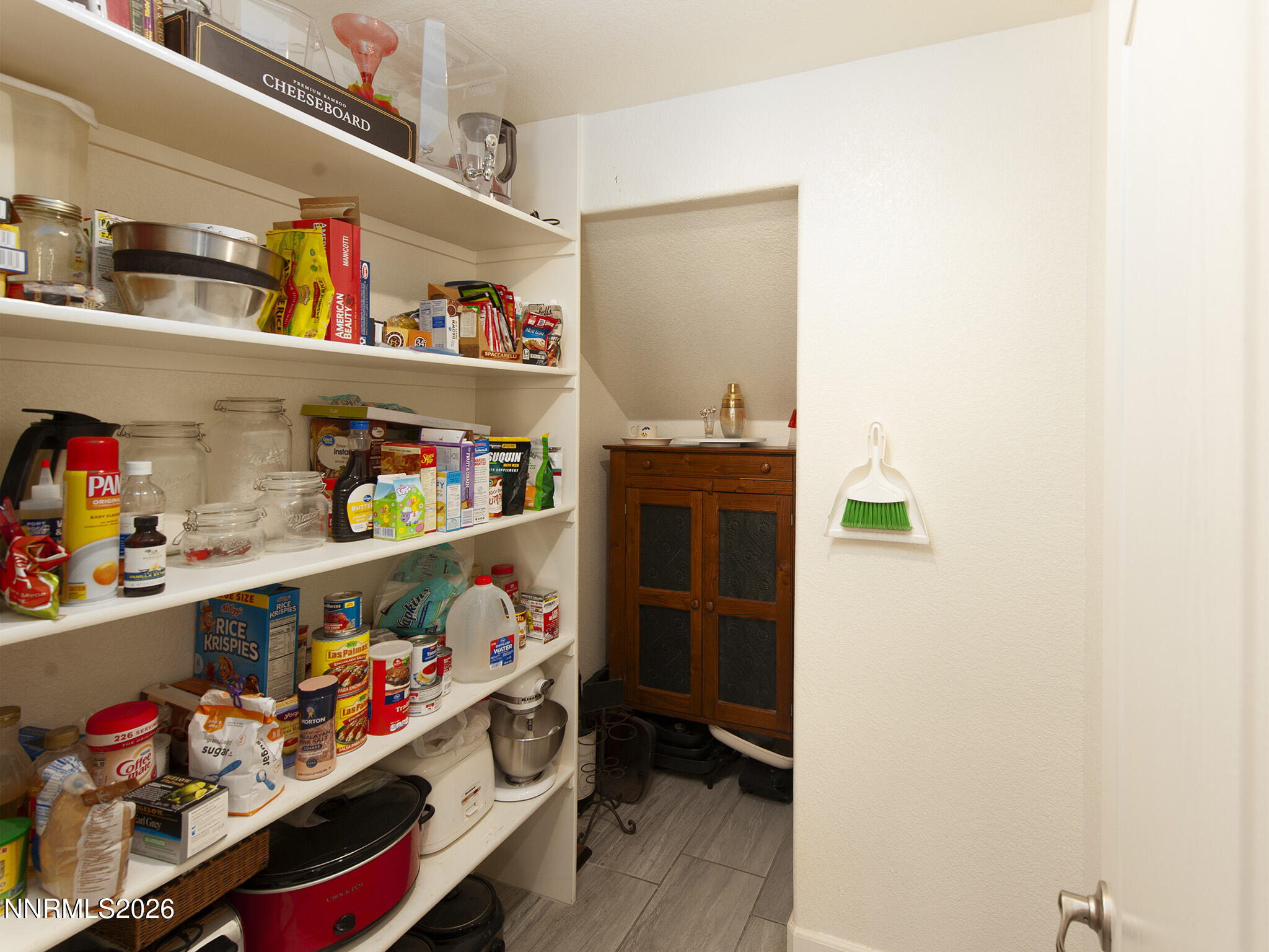 9766 Pachuca Drive Reno, NV 89521 - Photo 14 of 59 pantry