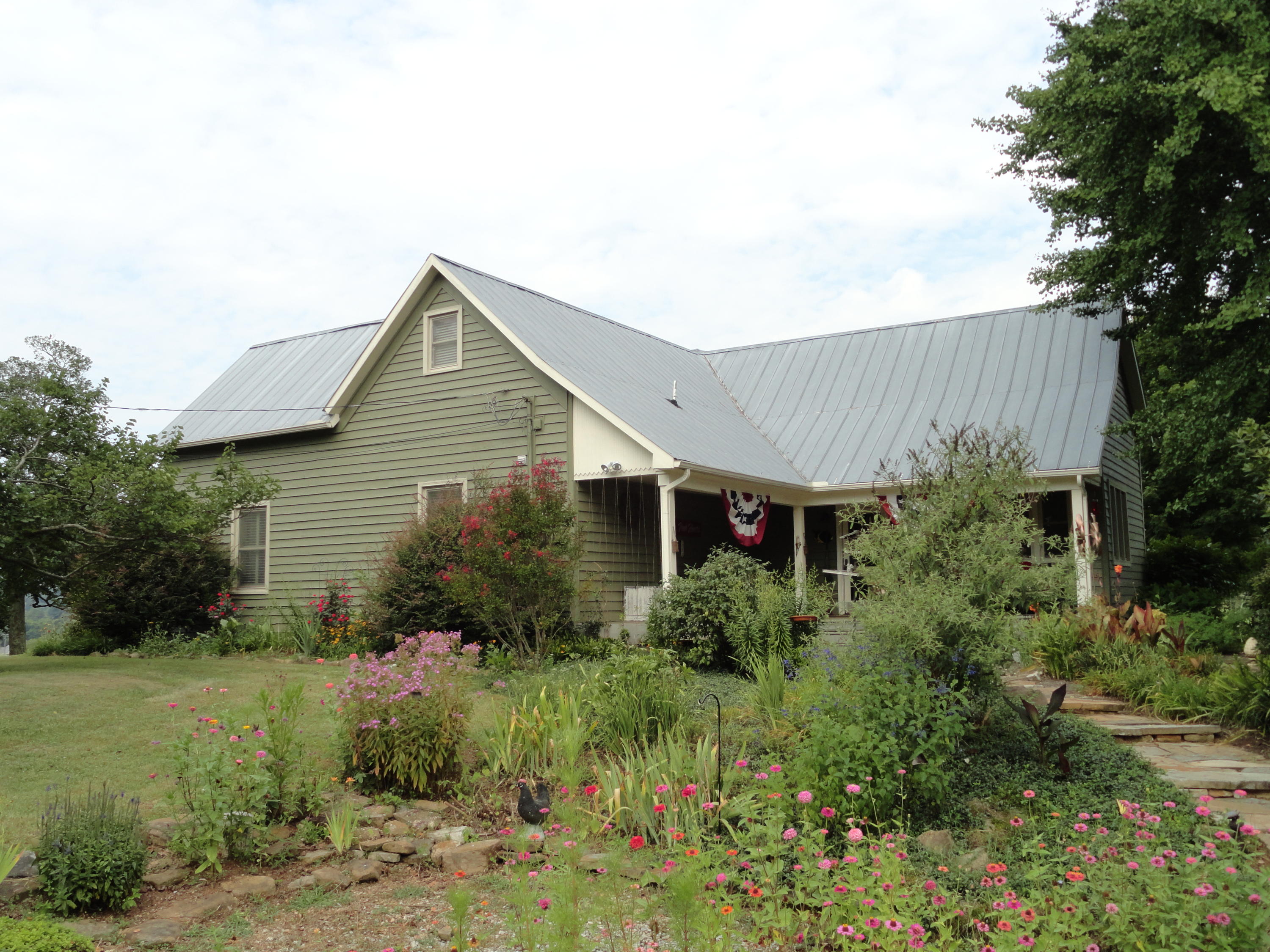 3892 Dutch Valley Road Clinton, TN 37716 - Photo 2 of 40 DSC07302