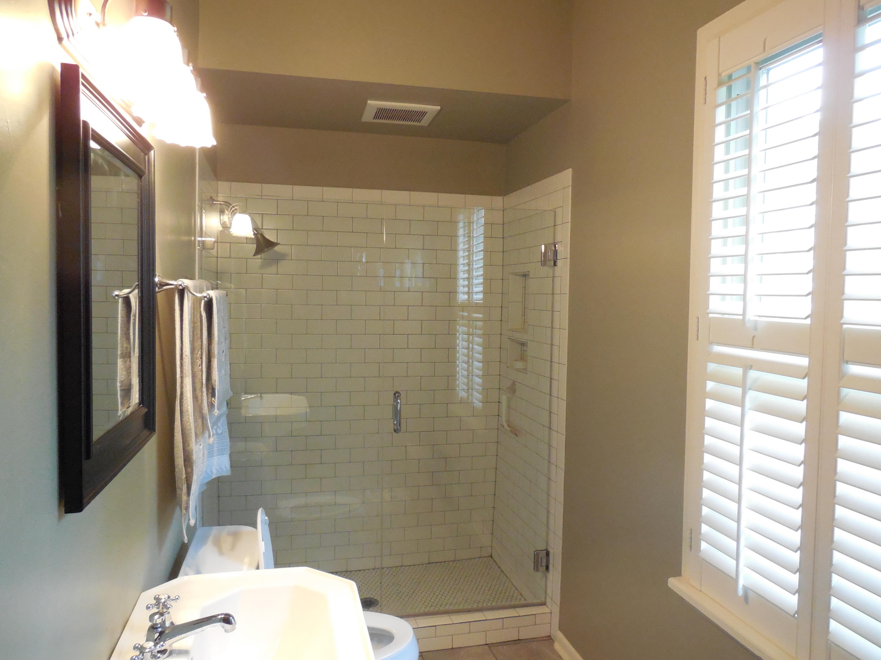 3892 Dutch Valley Road Clinton, TN 37716 - Photo 24 of 40 Picture 002