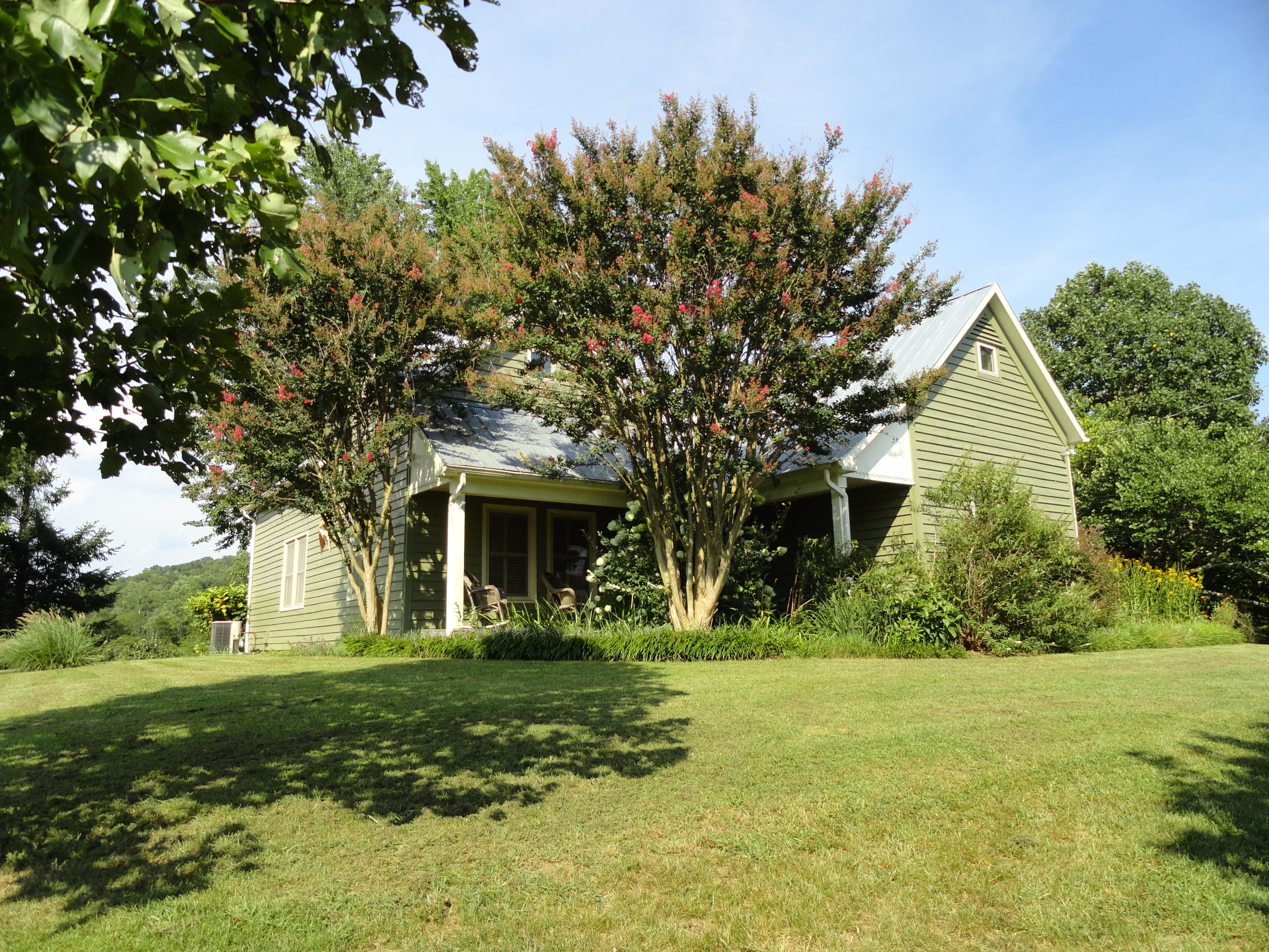 3892 Dutch Valley Road Clinton, TN 37716 - Photo 5 of 40 DSC07228