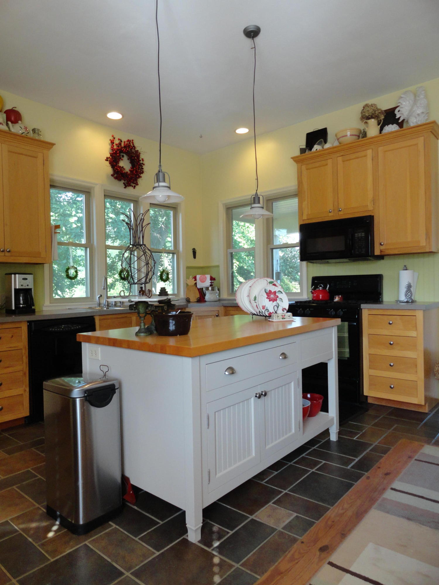 3892 Dutch Valley Road Clinton, TN 37716 - Photo 8 of 40 DSC07238