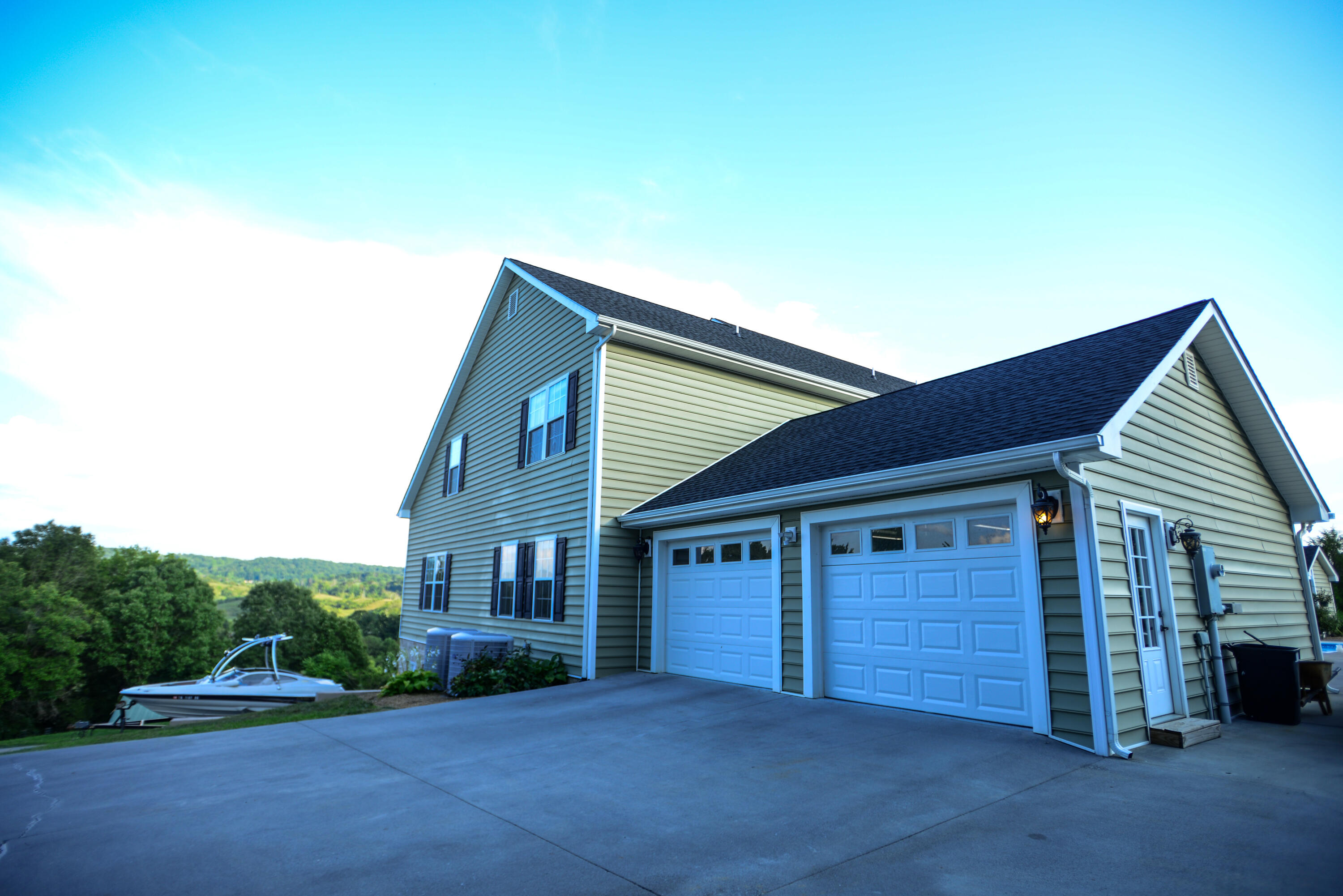 3011 Princeton Road Kingsport, TN 37660 - Photo 23 of 301 ROOM FOR 3+ CARS