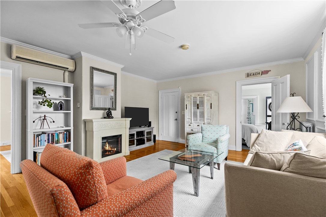 36 Kay Street, Unit 5 Newport, RI 02840 - Photo 6 of 26 View from Living Room to Front Entry and Guest Bedroom