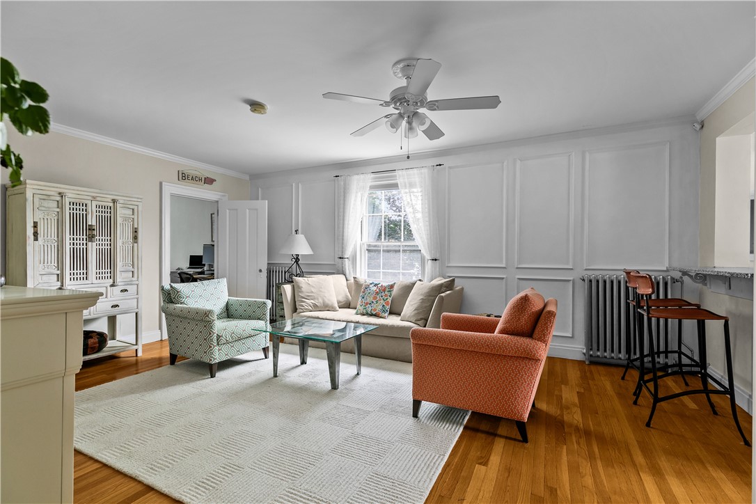 36 Kay Street, Unit 5 Newport, RI 02840 - Photo 7 of 26 View of Living Room