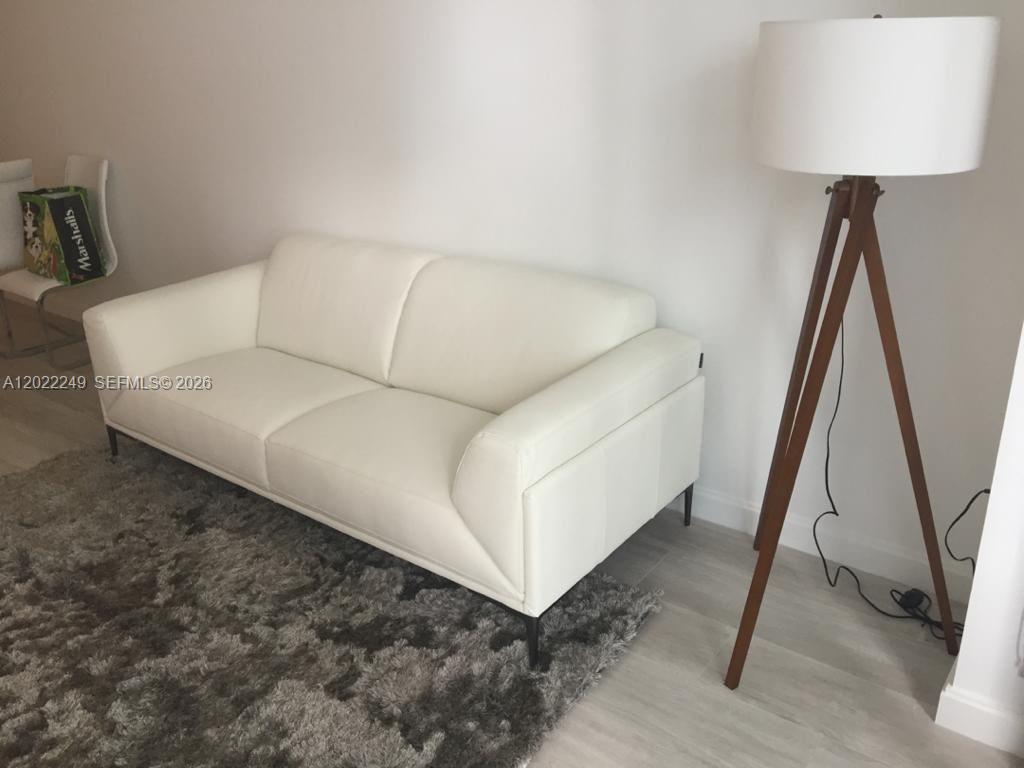 55 Southwest 9th Street, Unit 2709 Miami, FL 33130 - Photo 4 of 16