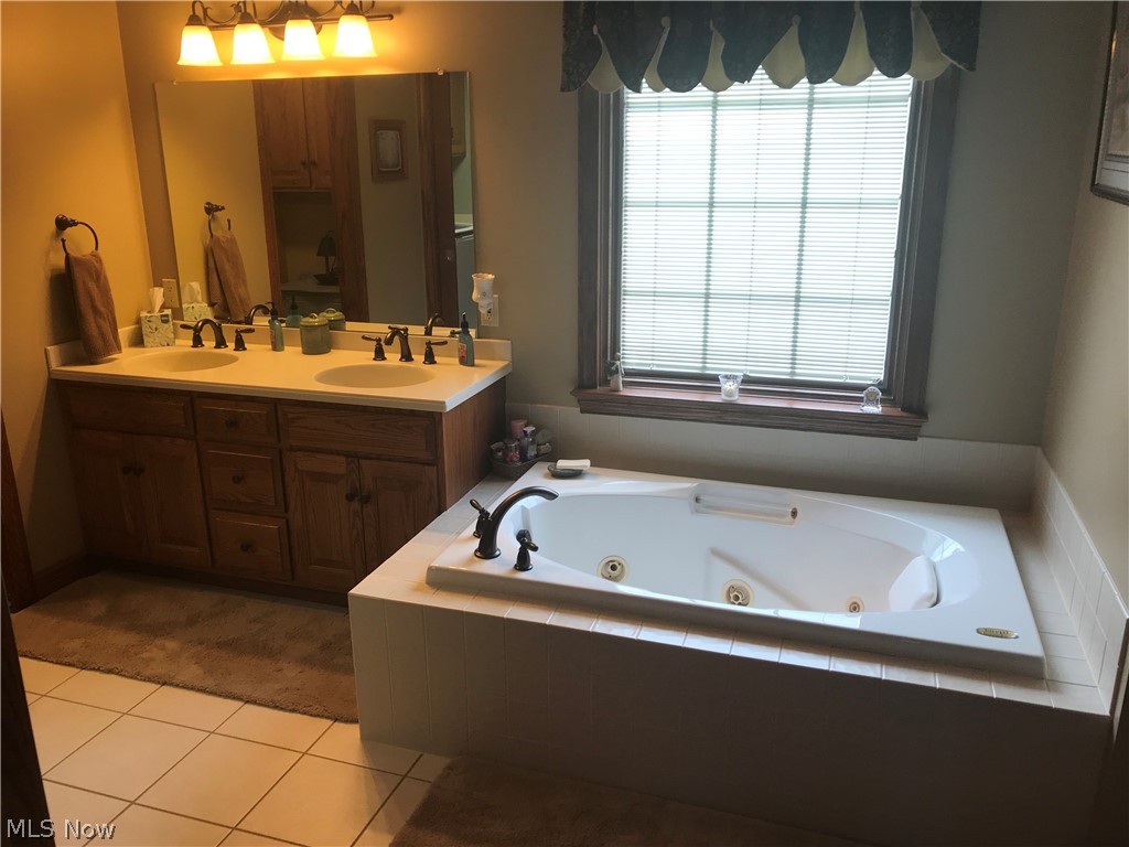 2431 Ridge Road Northeast New Philadelphia, OH 44663 - Photo 21 of 35 Gallery Image 21