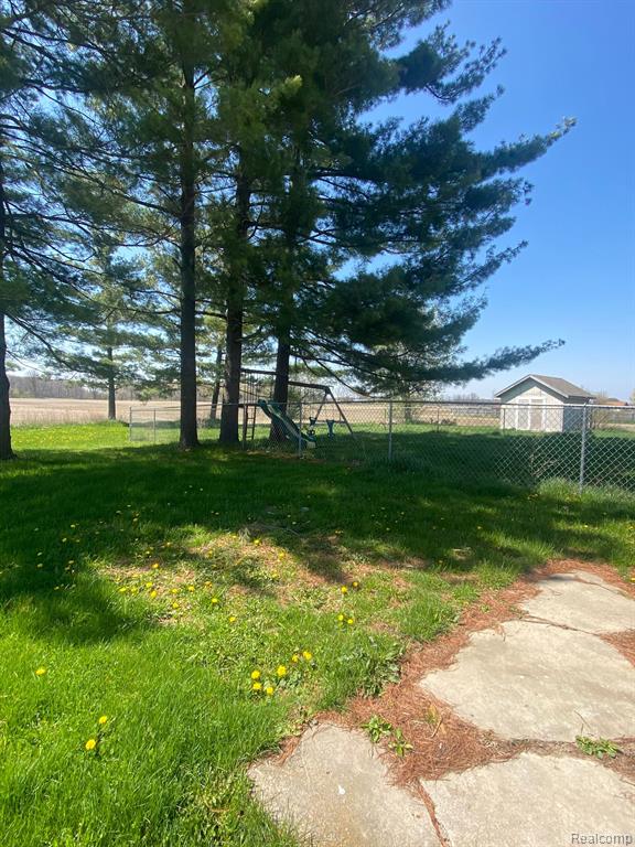 8220 Duffield Road Gaines, MI 48436 - Photo 25 of 31