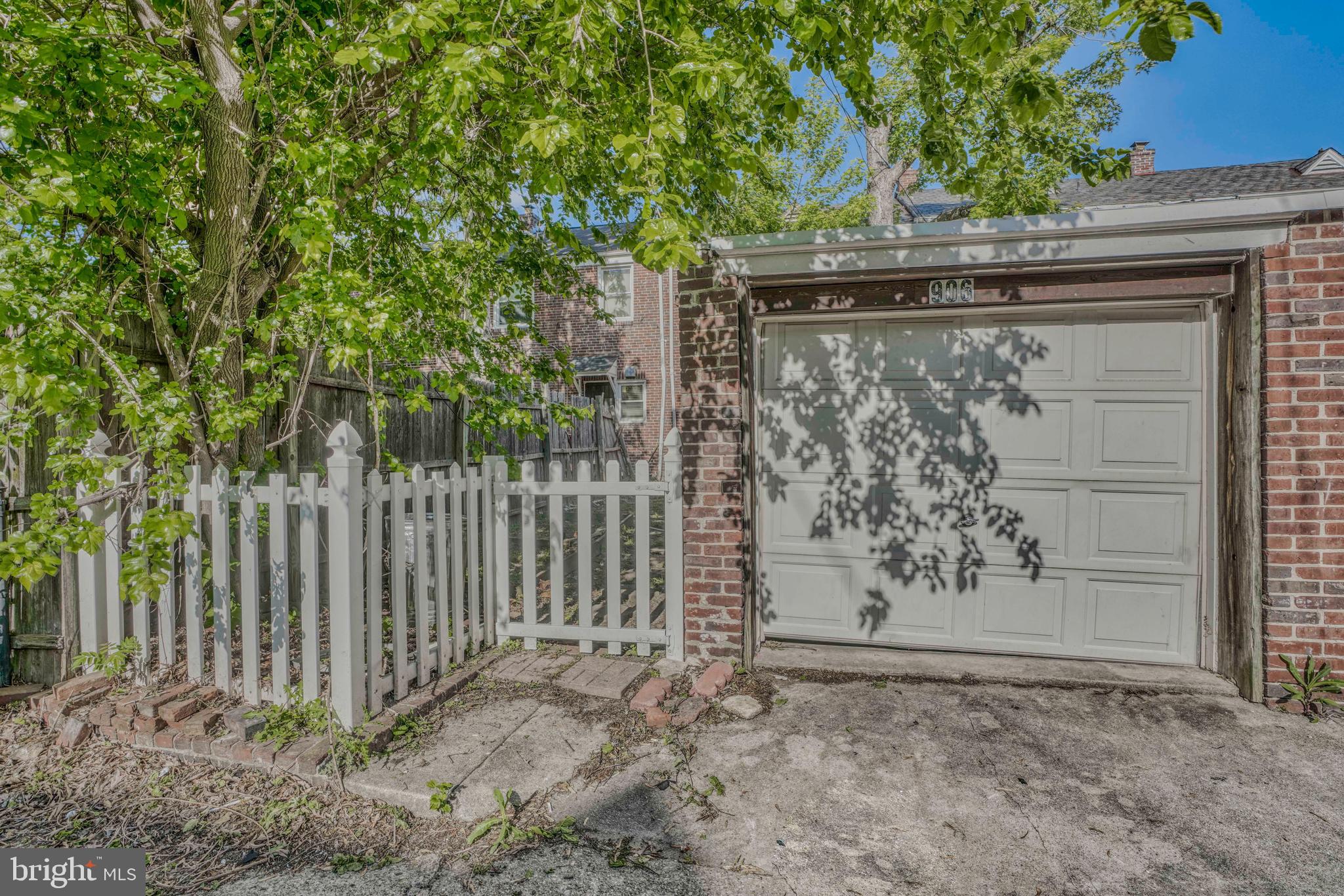 3906 Ednor Road Baltimore, MD 21218 - Photo 4 of 26