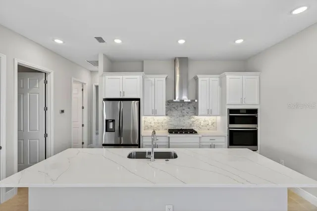 $425,000 | 8592 Hempstead Way, Mount Dora, FL 32757