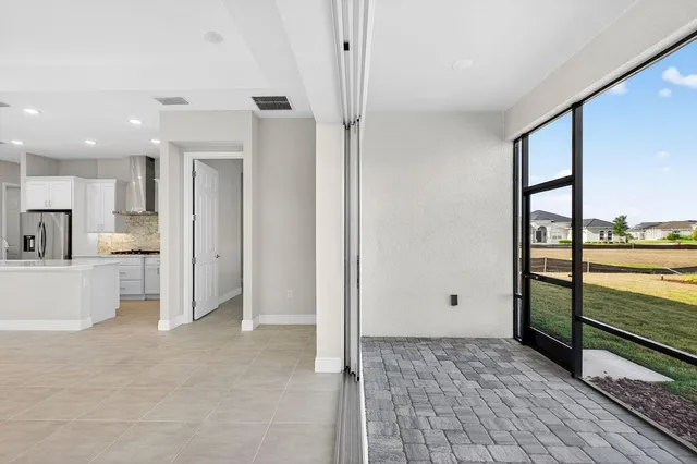 $425,000 | 8592 Hempstead Way, Mount Dora, FL 32757