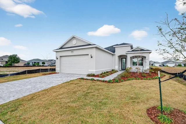$425,000 | 8592 Hempstead Way, Mount Dora, FL 32757