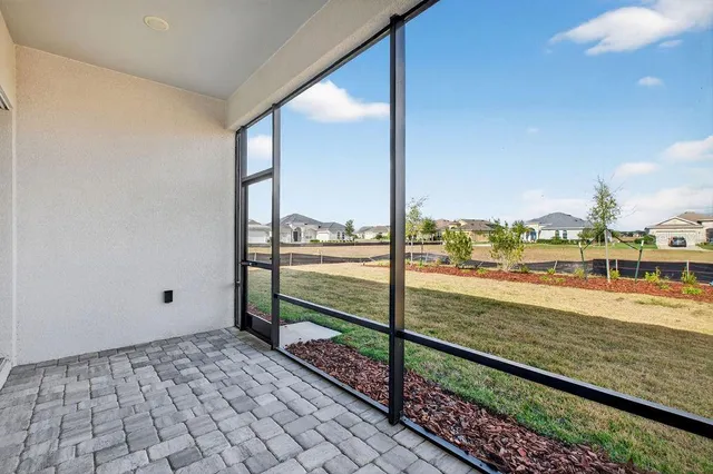 $425,000 | 8592 Hempstead Way, Mount Dora, FL 32757