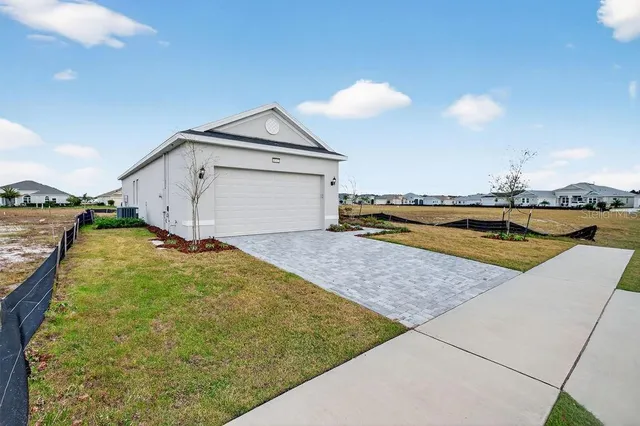 $425,000 | 8592 Hempstead Way, Mount Dora, FL 32757