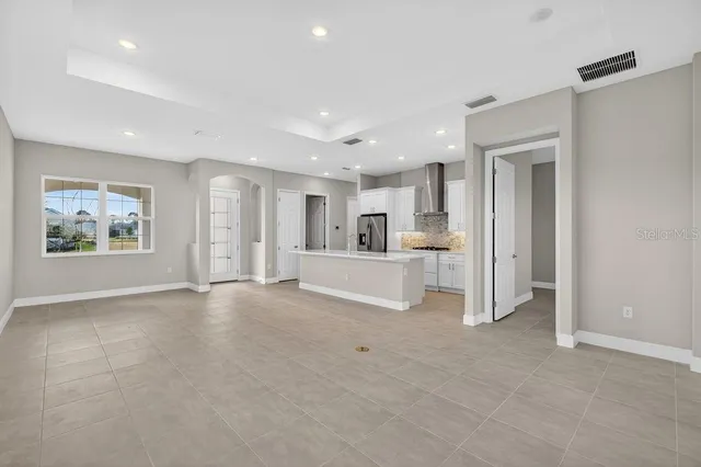 $425,000 | 8592 Hempstead Way, Mount Dora, FL 32757