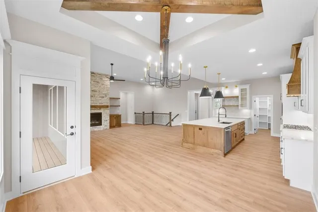 $875,000 | 5110 Montebella Drive, Riverside, MO 64150