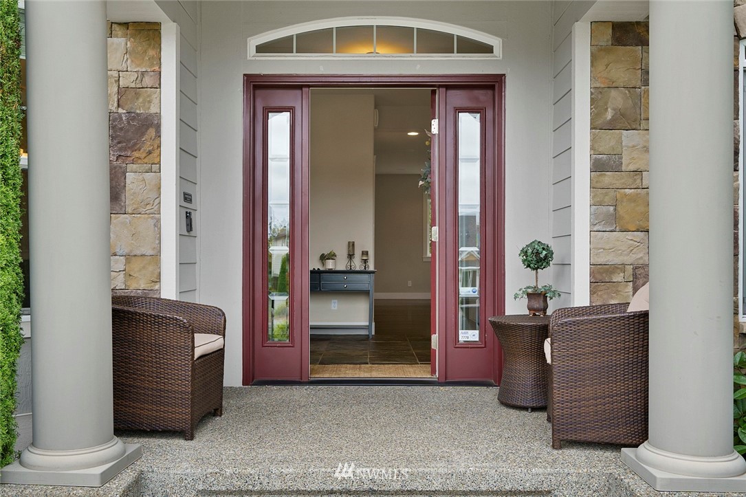 6722 Southeast 2nd Street Renton, WA 98059 - Photo 2 of 38 Gallery Image 2