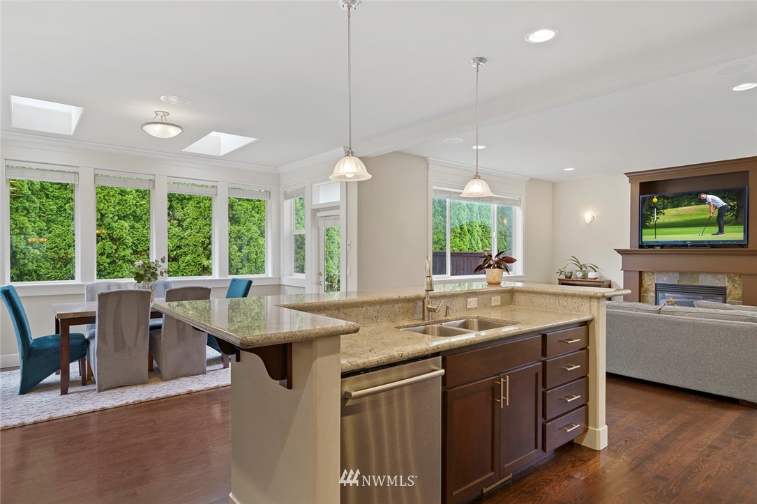 6722 Southeast 2nd Street Renton, WA 98059 - Photo 13 of 38 Gallery Image 13