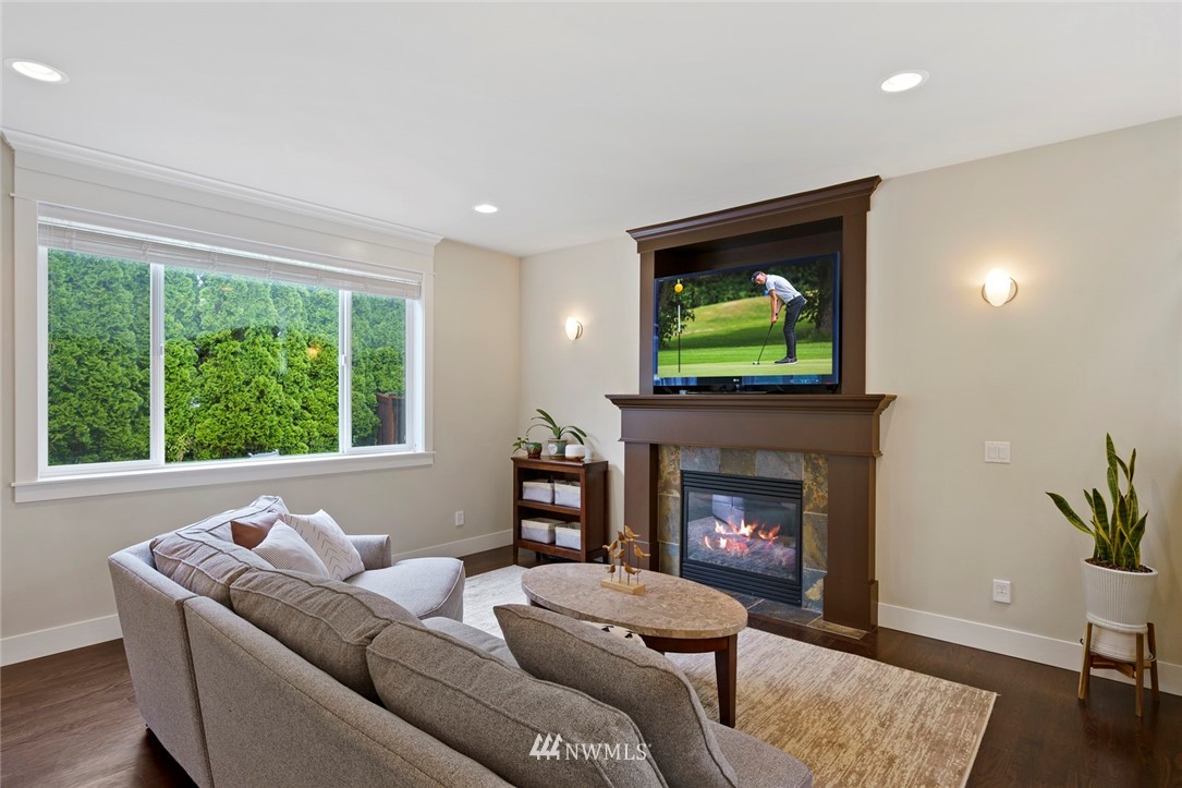 6722 Southeast 2nd Street Renton, WA 98059 - Photo 16 of 38 Gallery Image 16