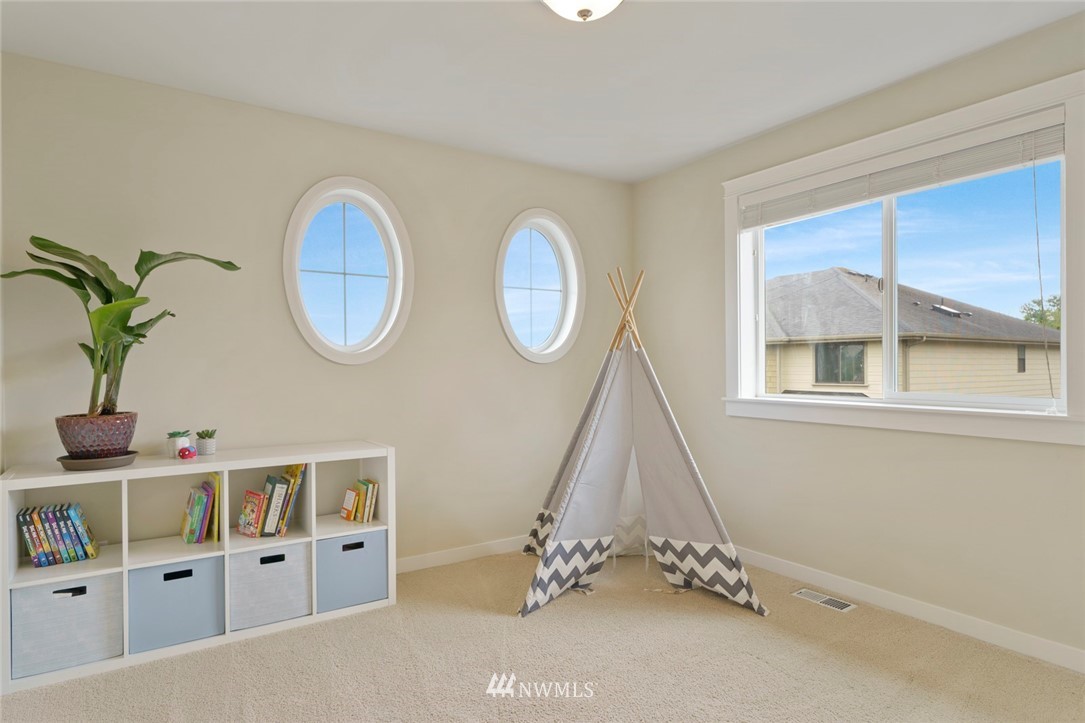6722 Southeast 2nd Street Renton, WA 98059 - Photo 29 of 38 Gallery Image 29