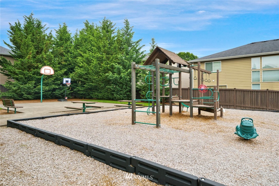6722 Southeast 2nd Street Renton, WA 98059 - Photo 37 of 38 Gallery Image 37