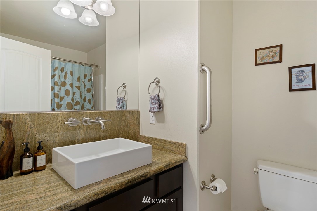 6722 Southeast 2nd Street Renton, WA 98059 - Photo 8 of 38 Gallery Image 8