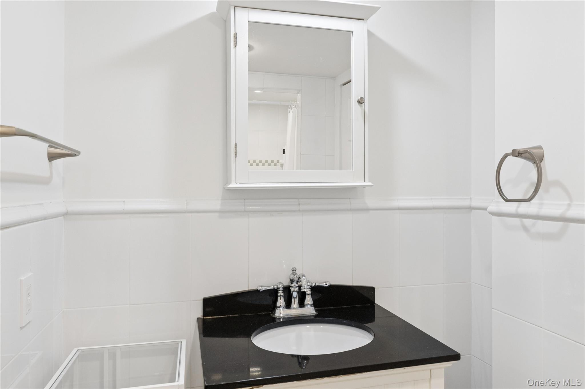 250 Oak Road New Suffolk, NY 11956 - Photo 13 of 23