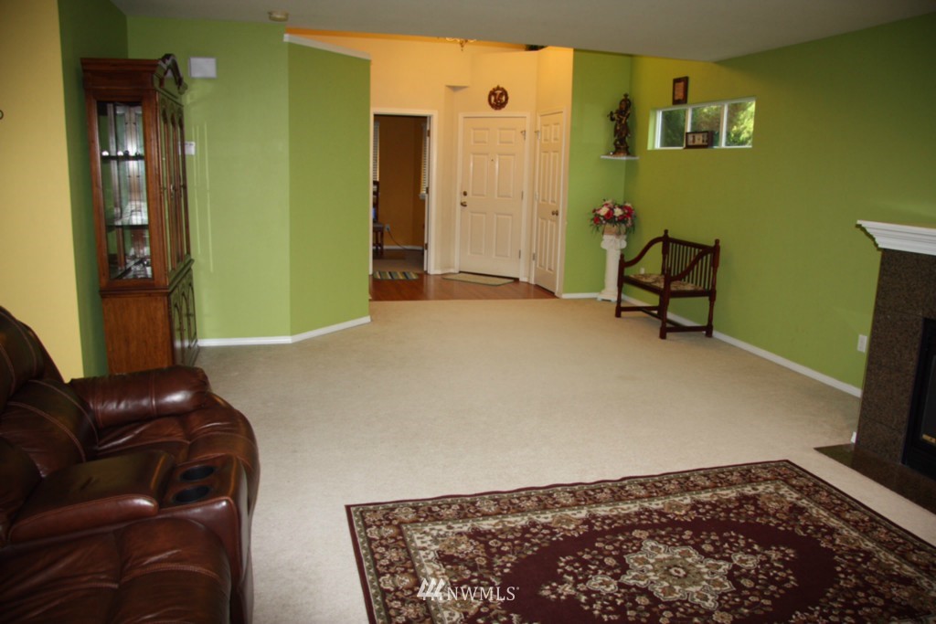 2410 194th Street Southeast Bothell, WA 98012 - Photo 11 of 17