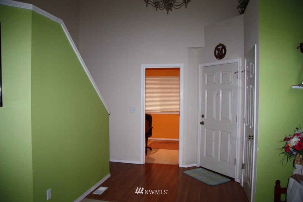 2410 194th Street Southeast Bothell, WA 98012 - Photo 15 of 17