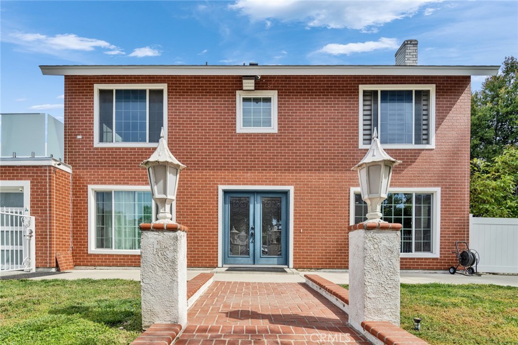 24017 Sunset Crossing Road Diamond Bar, CA 91765 - Photo 3 of 26