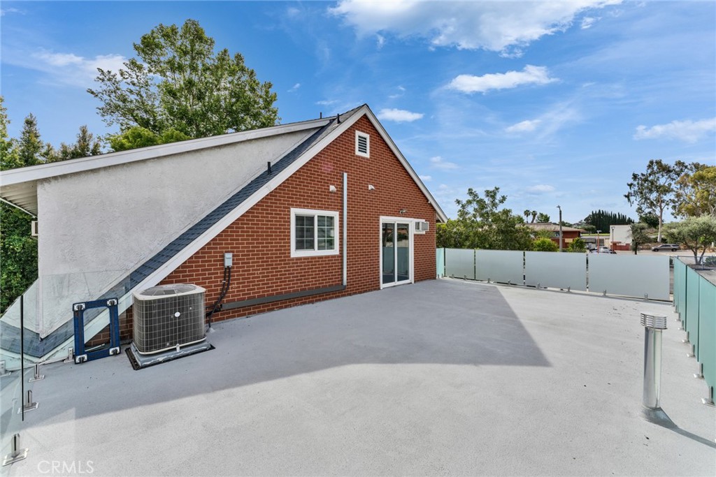 24017 Sunset Crossing Road Diamond Bar, CA 91765 - Photo 4 of 26