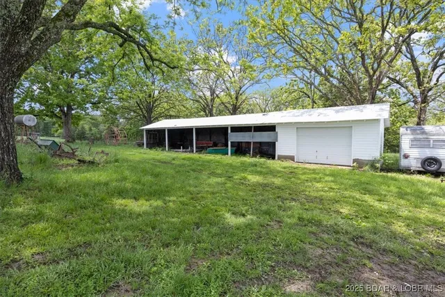 $2,000,000 | 968 East Shivers Road, Linn Creek, MO 65052