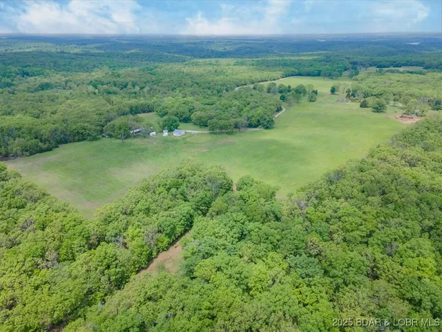 $2,000,000 | 968 East Shivers Road, Linn Creek, MO 65052