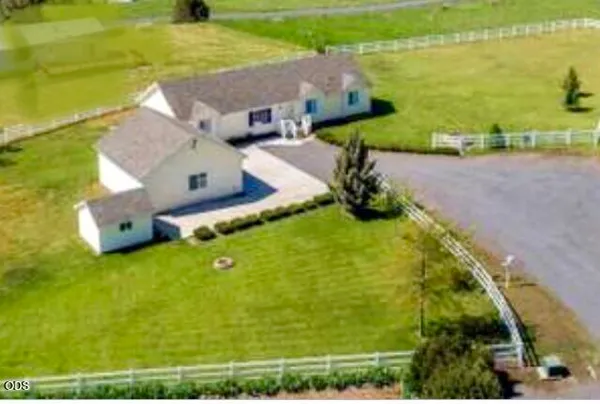 $379,000 | 34015 Pine Cone Place, Chiloquin, OR 97624