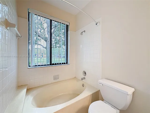 $2,700 | 10524 Northwest 10th Street, Unit A125, Plantation, FL 33322