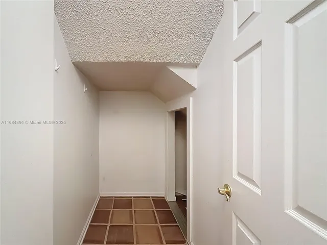 $2,700 | 10524 Northwest 10th Street, Unit A125, Plantation, FL 33322