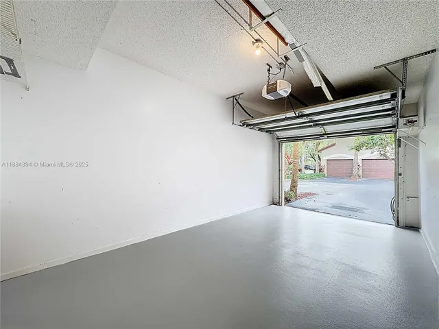 $2,700 | 10524 Northwest 10th Street, Unit A125, Plantation, FL 33322