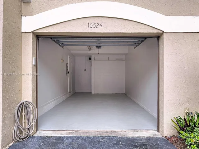 $2,700 | 10524 Northwest 10th Street, Unit A125, Plantation, FL 33322