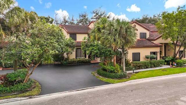 $2,700 | 10524 Northwest 10th Street, Unit A125, Plantation, FL 33322