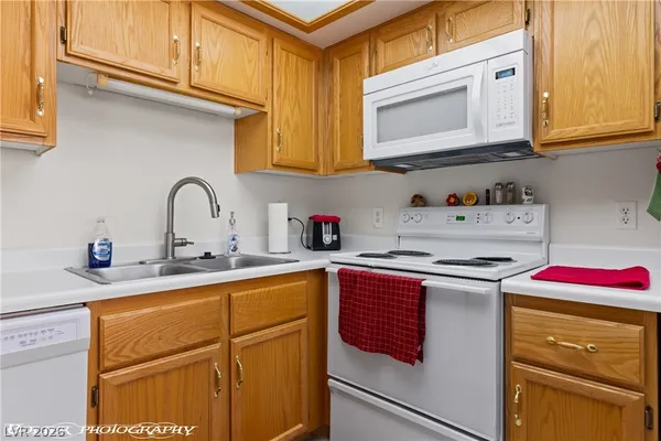 $205,000 | 957 Mesquite Springs Drive, Unit 102, Mesquite, NV 89027