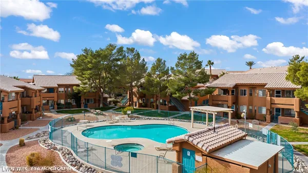 $205,000 | 957 Mesquite Springs Drive, Unit 102, Mesquite, NV 89027