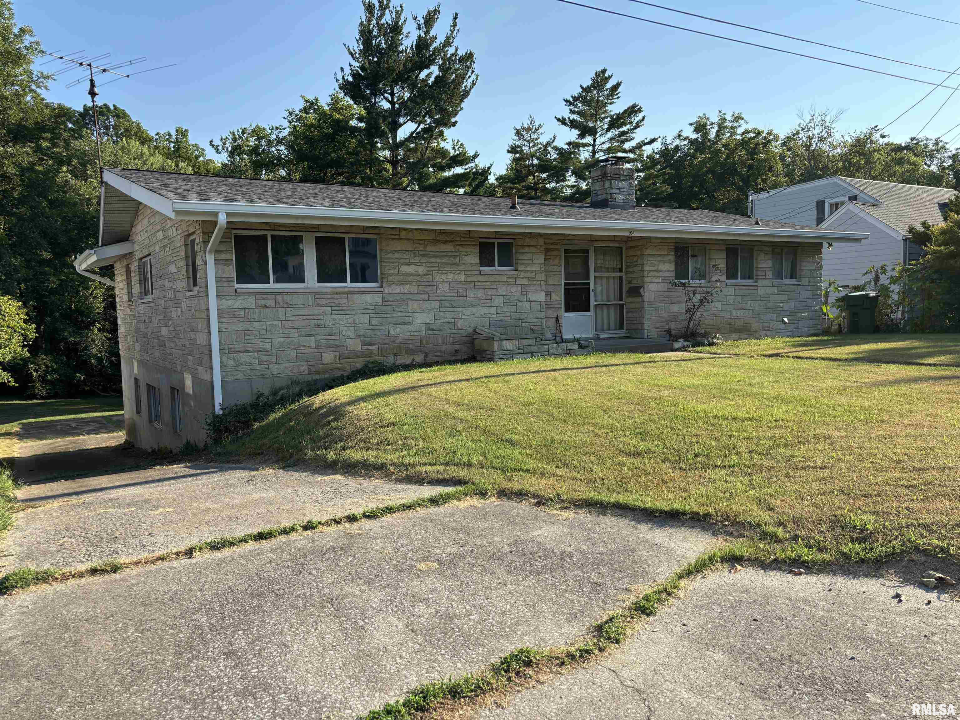 504 South Green Street Anna, IL 62906 - Photo 1 of 38